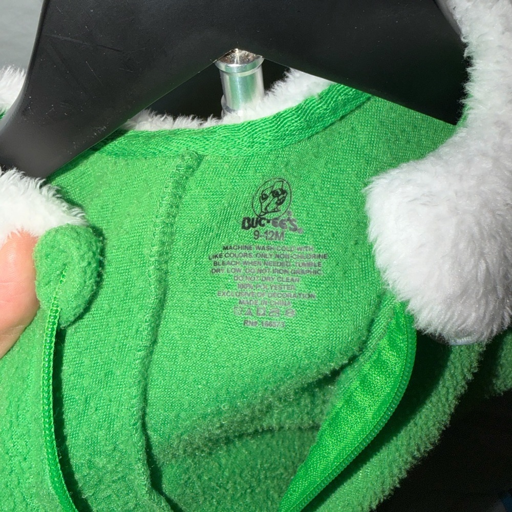Buc-ee's Elf Green and White Fleece Onesie - Picture 7 of 8
